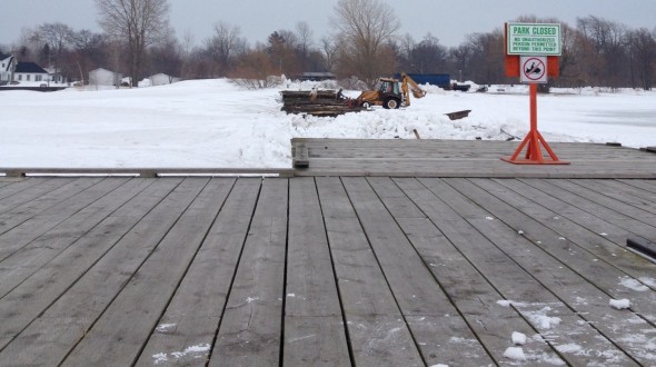 pier demolishing